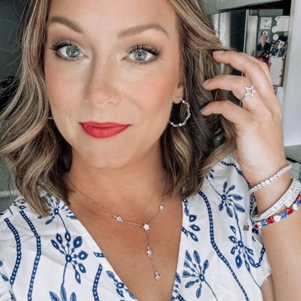 Meet your Posher, Torri